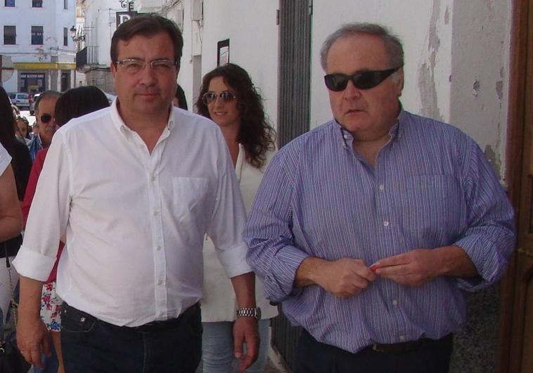 Guillermo Fernández Vara y Juan Francisco Ceballos en la campaña electoral de 2015