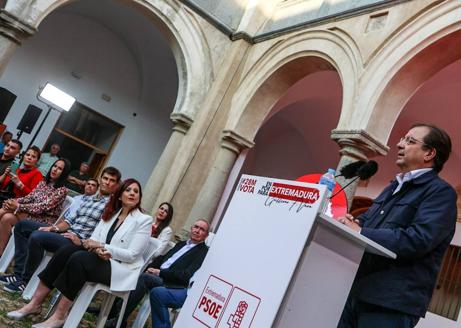 Imagen secundaria 1 - El PSOE frexnense presenta su candidatura