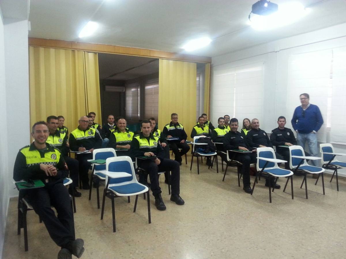Formación para Policías Locales extremeños en Fregenal