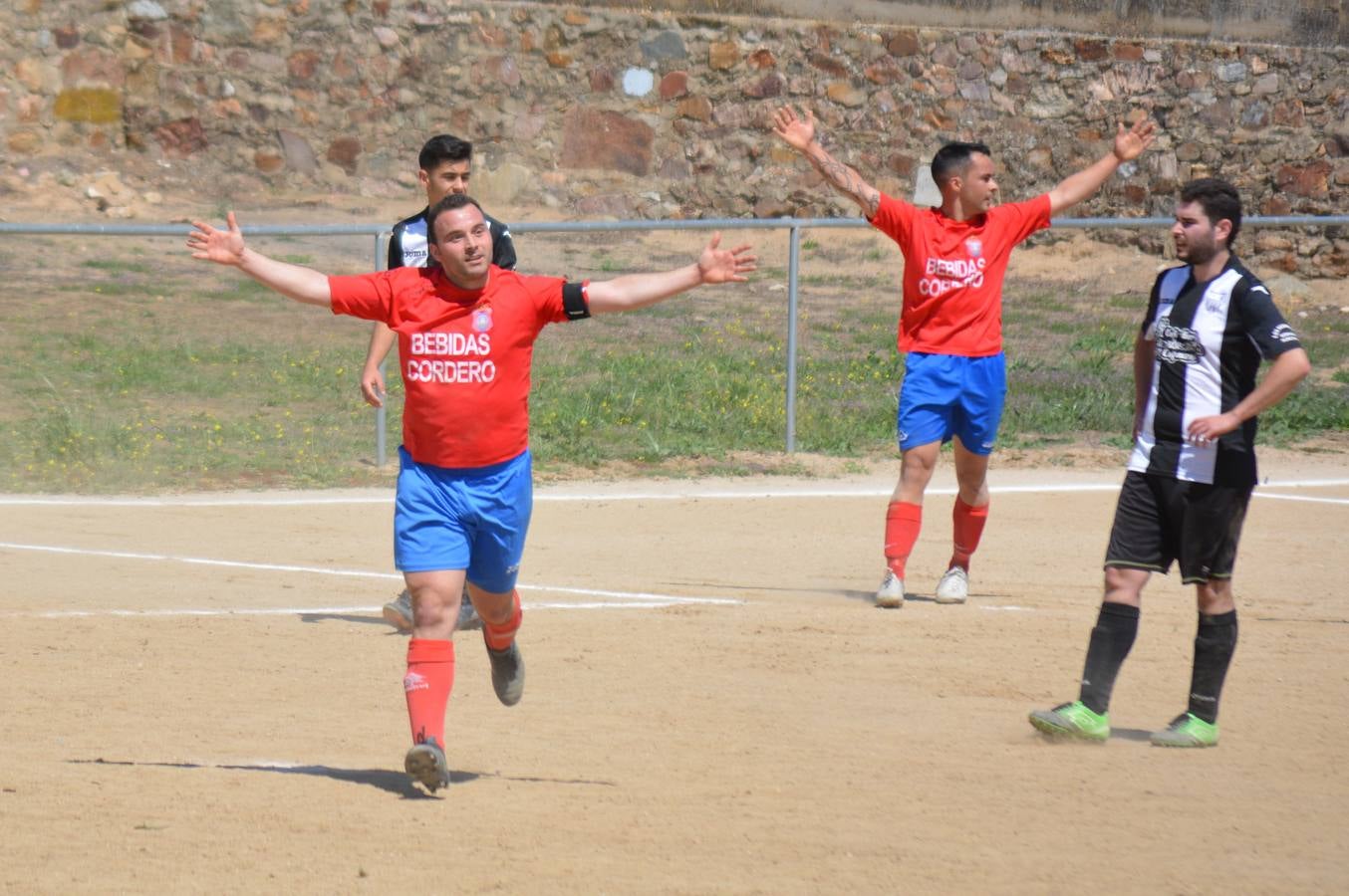 Un Frexnense netamente superior da un paso más para proclamarse Campeón (1-3)