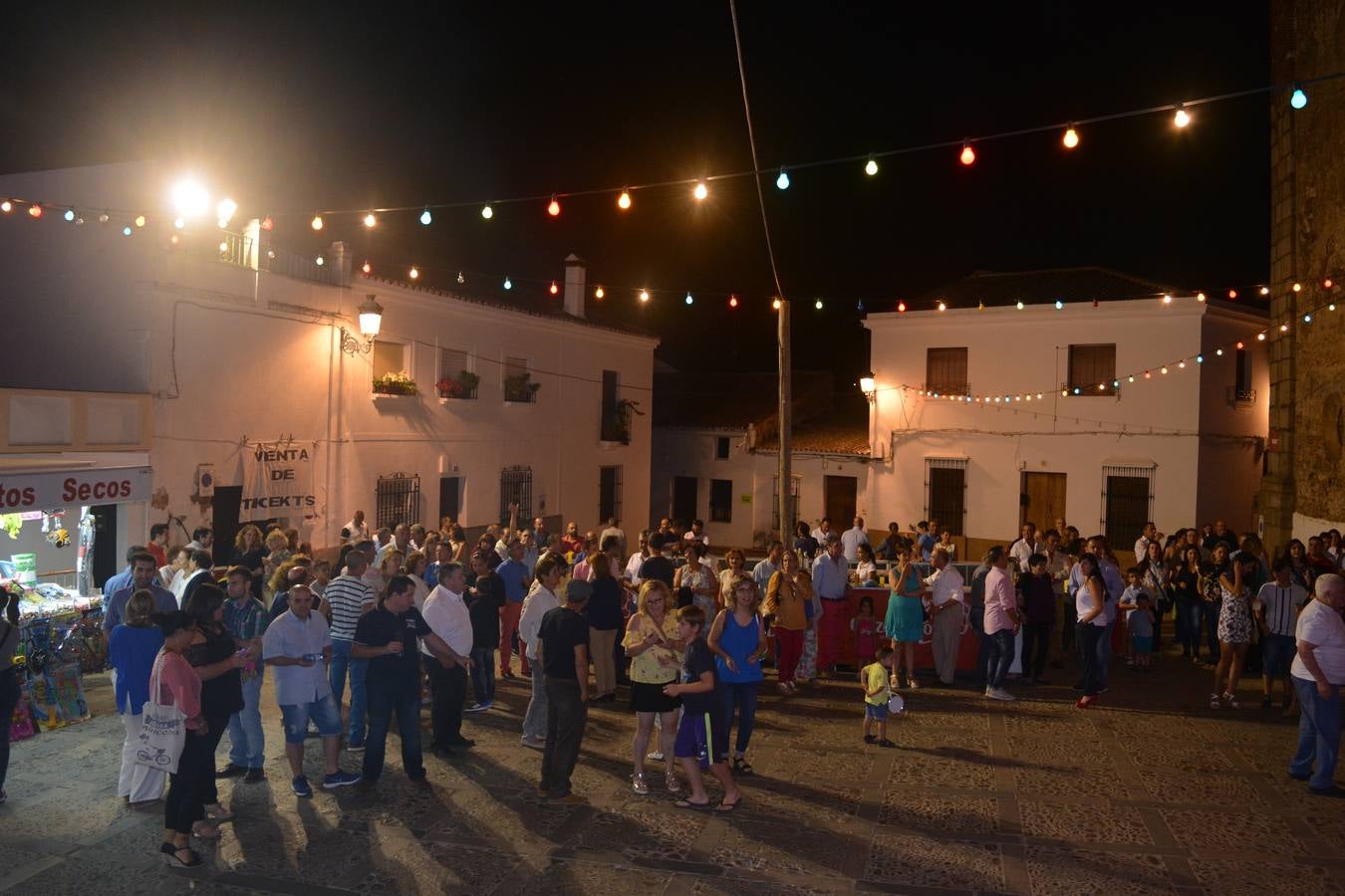 Ambiente hacia la una de la madrugada. JIMM