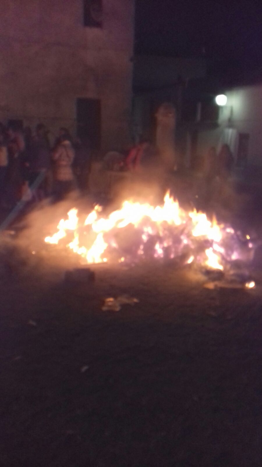 Imagen de la candela ganadora, llamada 'Casablanca'. Su autora es Carmen Rebollo. 