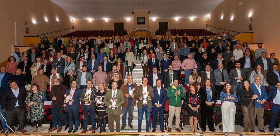 La Red Extremeña de Desarrollo Rural (REDEX) ha entregado sus primeros reconocimientos a los mejores proyectos implantados en el medio rural