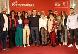 Fernández Vara durante un acto público en el quetambién han participado la candidata del PSOE a la alcaldía de Fuente de Cantos,