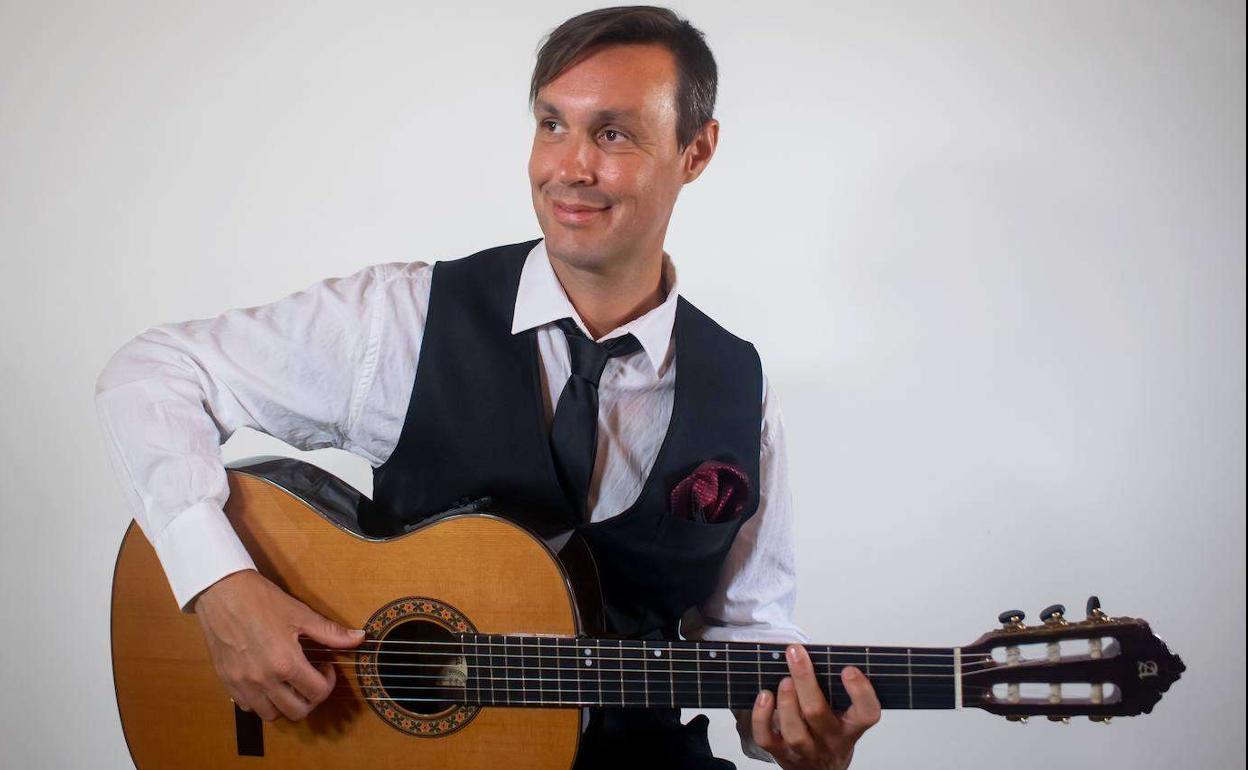 El guitarrista Sebastián Pitré ofrece concierto y clase magistral en Fuente de Cantos