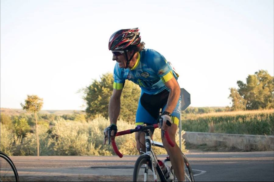 Antonio Lorenzana queda segundo en el Master 50 de ciclismo