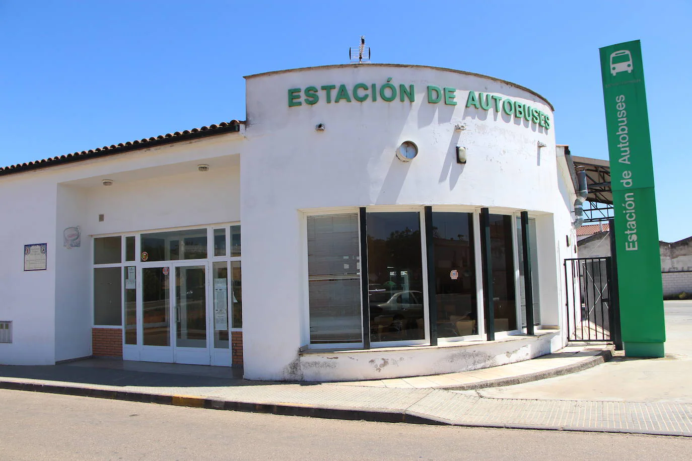 Estación de autobuses de Guareña.