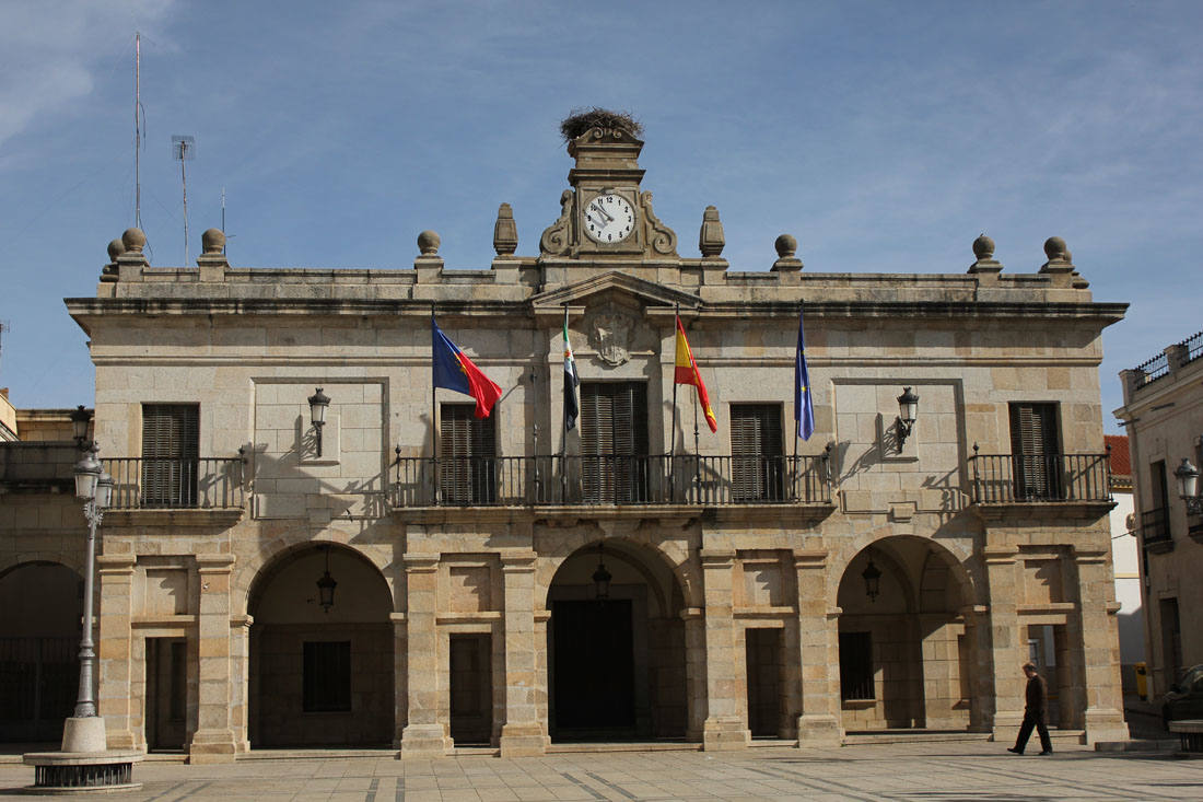 Guareña celebra mañana un acto sobre los 40 años de Ayuntamientos Democráticos en el municipio