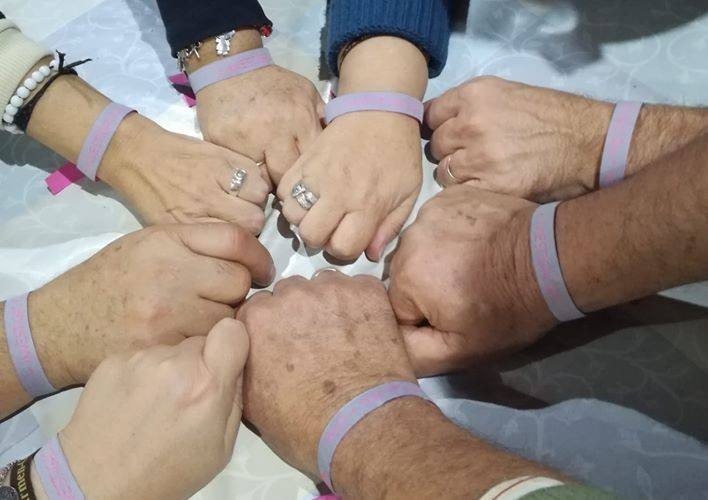 Manos juntas en la lucha contra el gliobastoma, por la investigación y más vida.