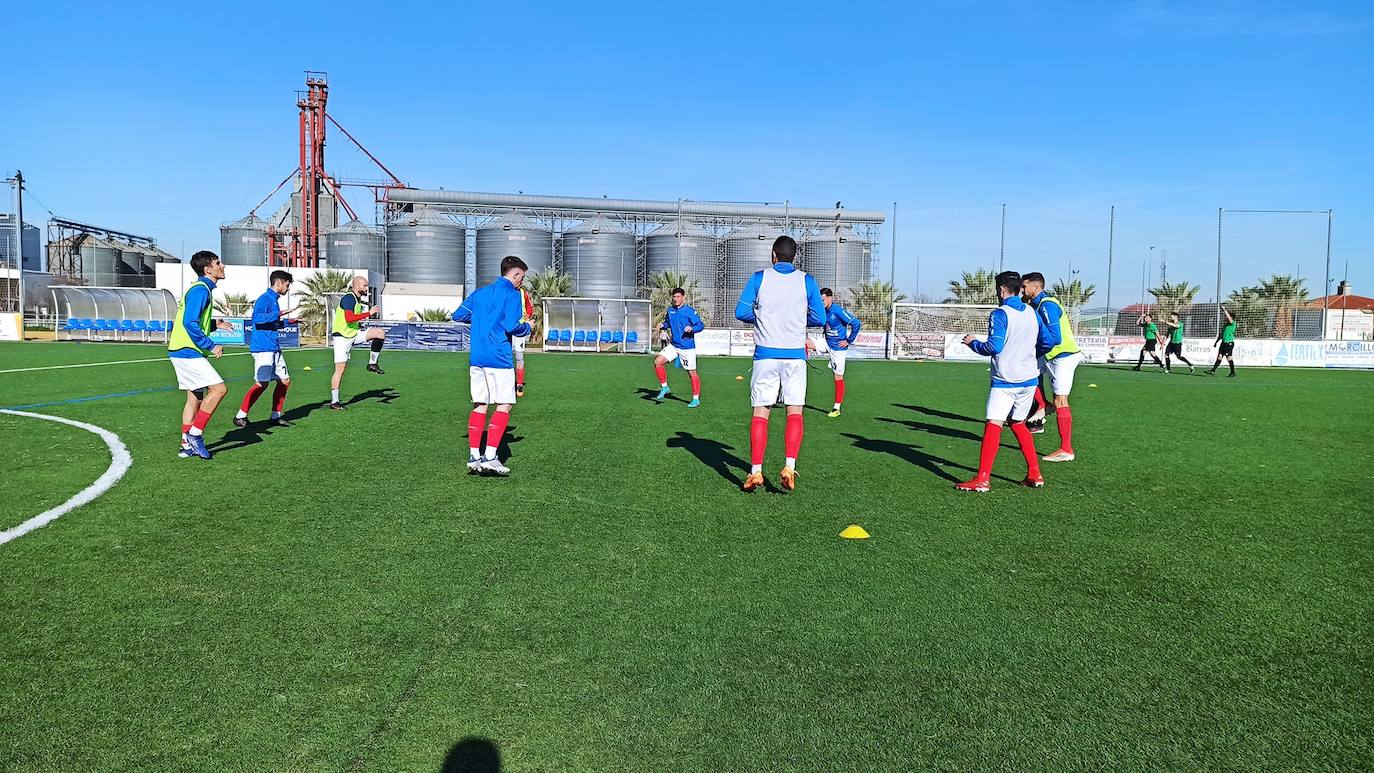 Momento del calentamiento del Guareña en Don Benito.