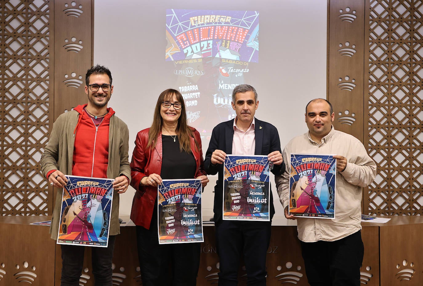 Mario Suárez (diseñador del cartel), Toni Álvarez (CEMART), Abel González (Alcalde de Guareña) y Fran Muñoz (portavoz del Guoman).