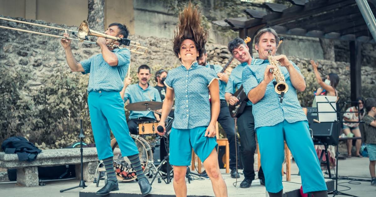 Espectáculo de Proezas Sincopadas por CircusBand.