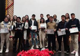 Imagen de los premiados mejores expedientes del curso 2021-2022.