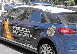 Coche de la policía nacional.