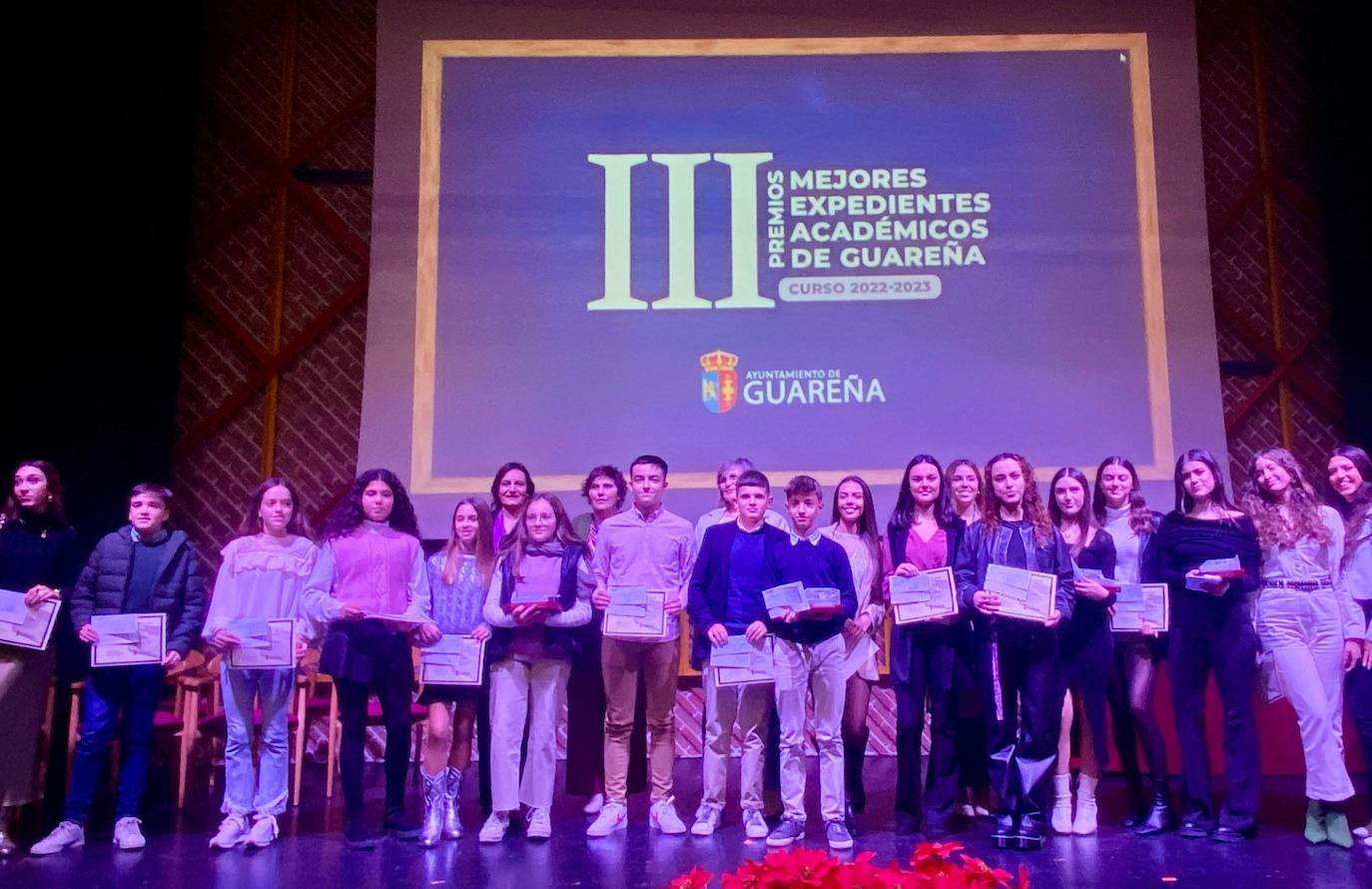Se entregaron los Mejores Expedientes Académicos
