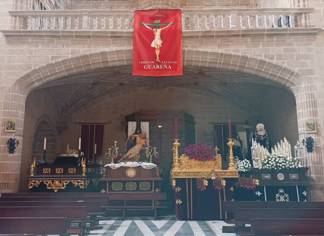 Los cuatro pasos del Viernes Santo en la iglesia de Santa María.