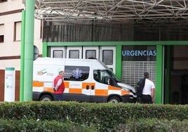 Entrada de Urgencias en el Hospital de Mérida.