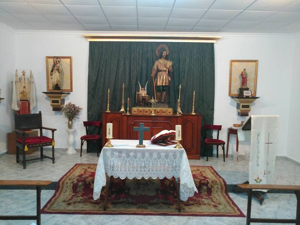 Capilla interior de San Isidro Labrador en calle Salsipuedes.