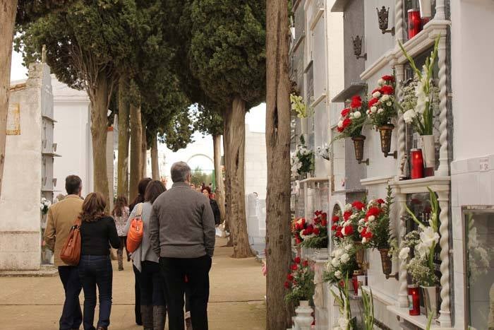 Se producen robos en el cementerio municipal
