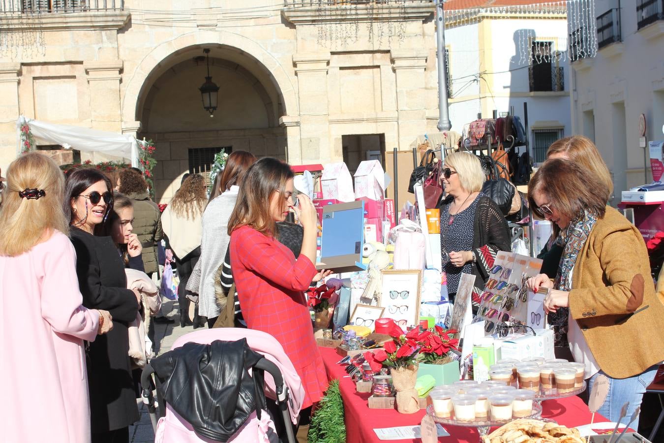 Se adelantan las compras de Navidad con el Mercadillo del Comercio Local