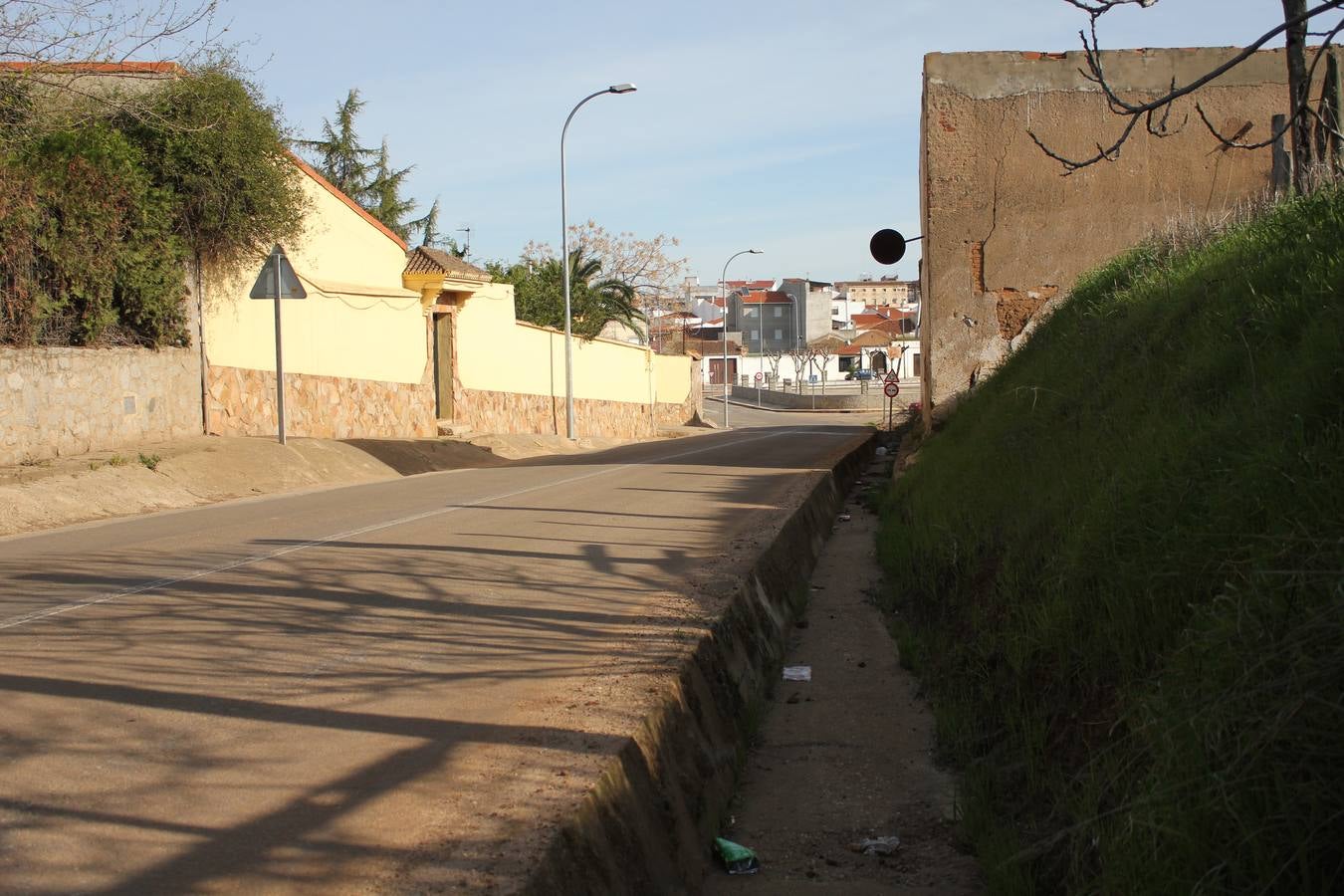 Sale a subasta el ensanche y refuerzo de la carretera de Cristina a Guareña