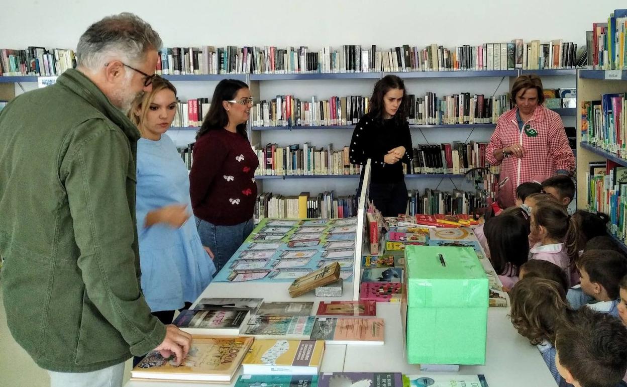 Celebración del Día de la Biblioteca en Herrera del Duque