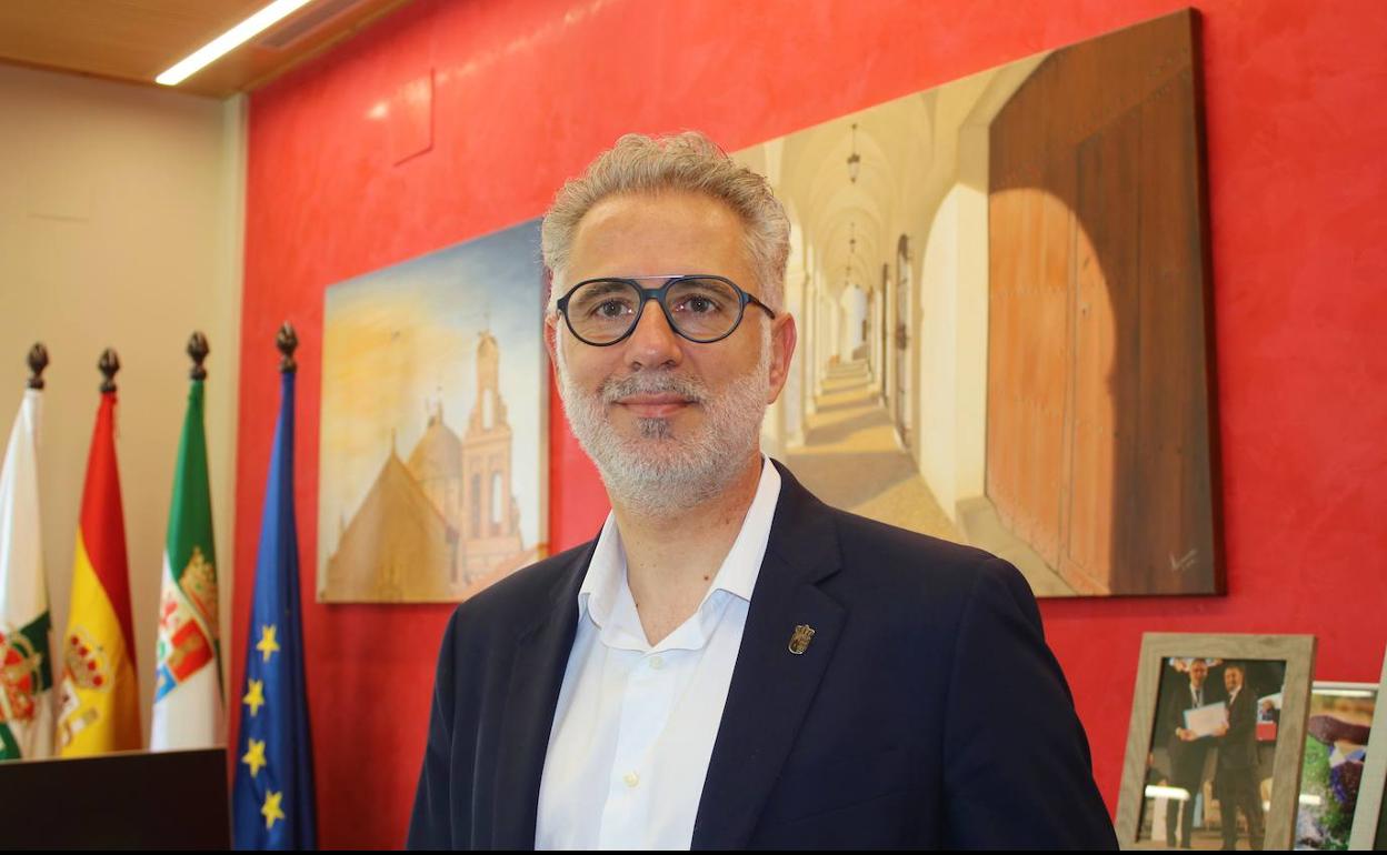 El alcalde de Herrera del Duque hace un llamamiento a la población en el que pide responsabilidad ante la nueva situación