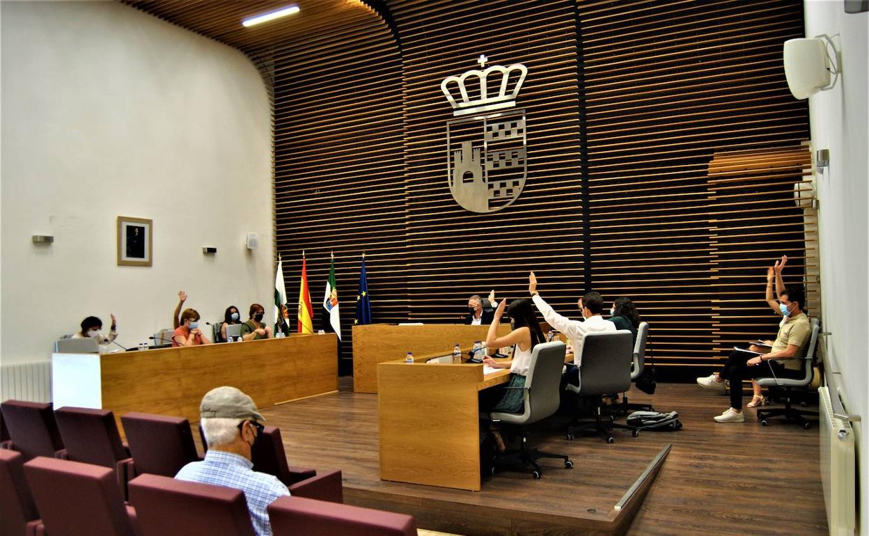 Celebrado el Pleno Ordinario correspondiente del mes de junio