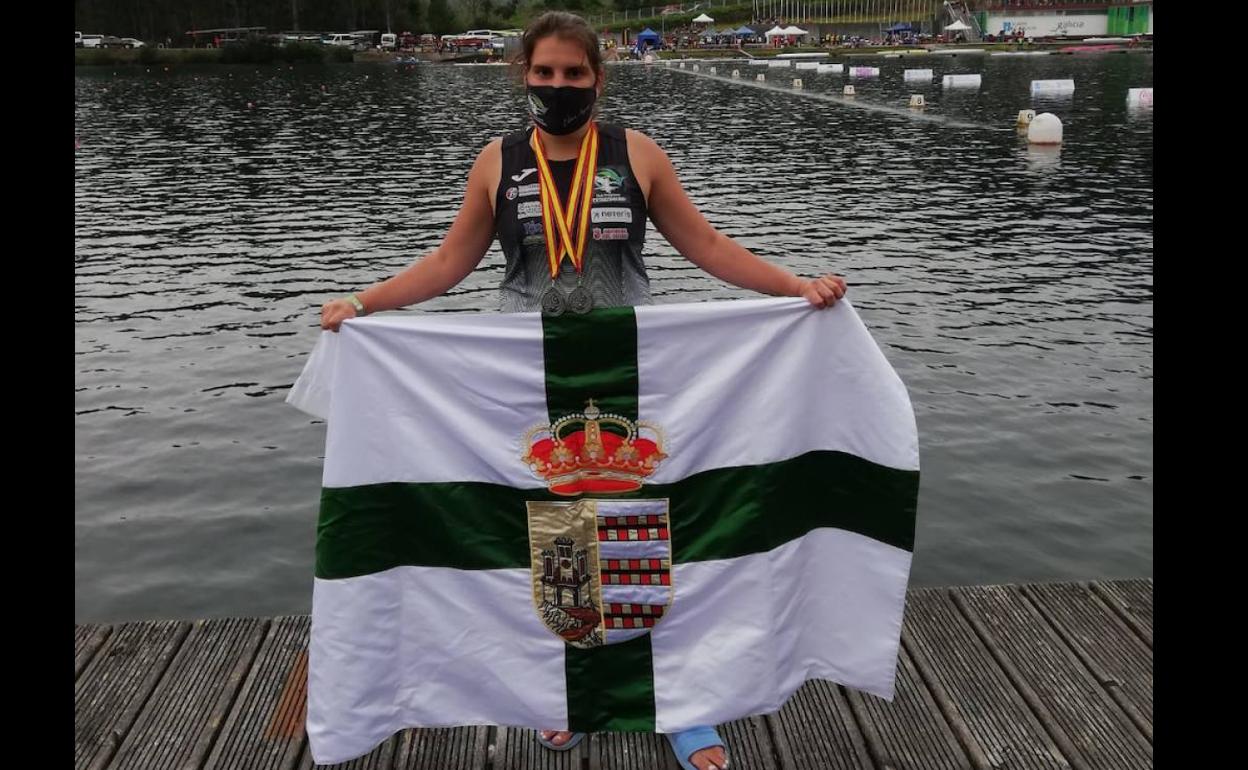 Elena Ayuso subcampeona de 200 y 500 metros en el Campeonato de España