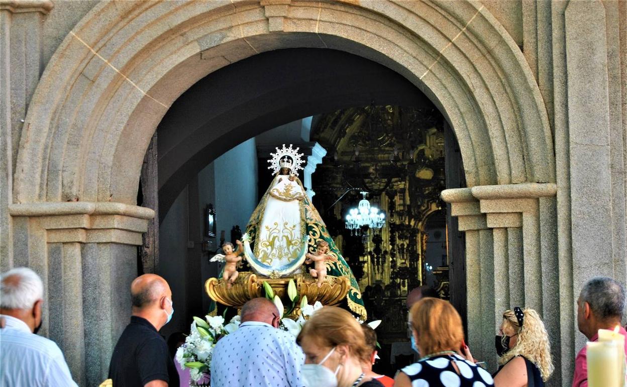 Herrera del Duque volvió a celebrar la Misa del Emigrante