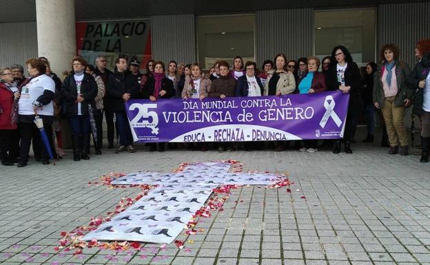 Convocado el III Concurso de Poesía Contra la Violencia de Género de Herrera del Duque