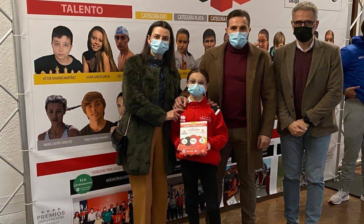 La herrereña Candela Peña ha sido galardonada en los II Premios Diputación Contigo Talento y Singulares