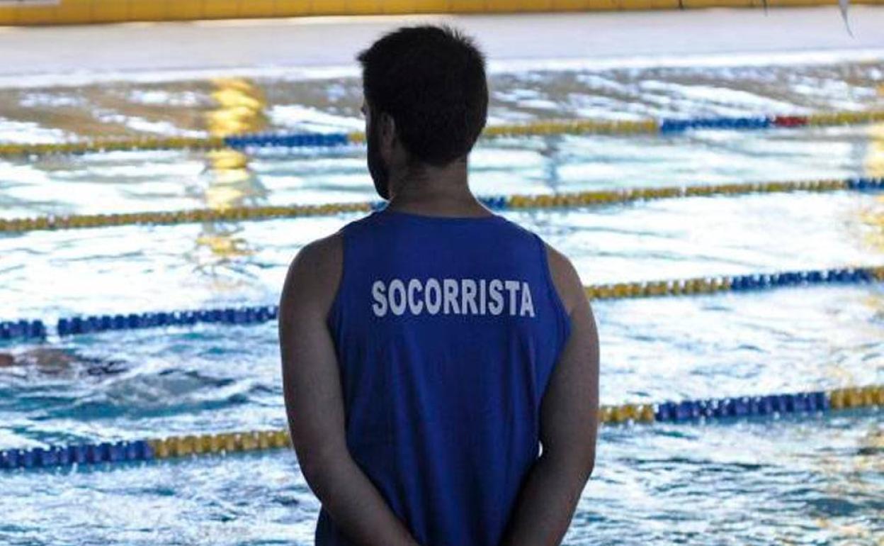 Se ofertan tres plazas de socorrista para la temporada de verano en Herrera del Duque