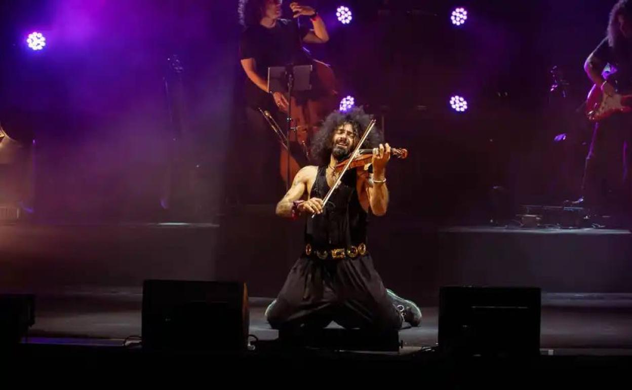 Ara Malikian actuará en la Playa de Peloche