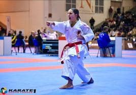 Candela durante el campeonato Youth League Karate I U-14 en Jesolo, Italia