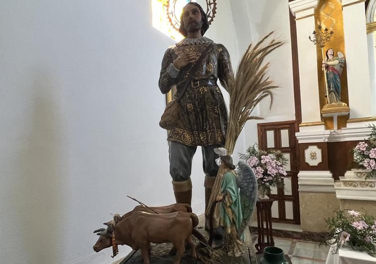 Ángel Joaquín Benitez Macías «Mayordomo de San Isidro», confiamos que el patrón de los labradores no nos deje sin las lluvias