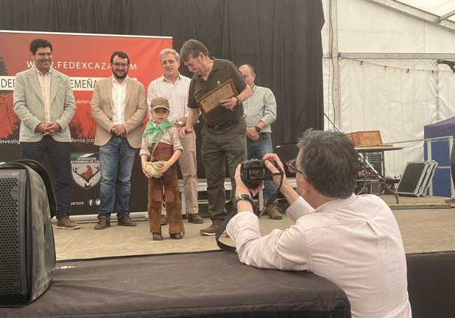 Entrega galardón familia Circujano