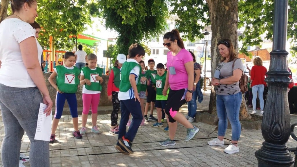 El Centro de Día y el colegio Gregoria Collado celebran un encuentro intergeneracional