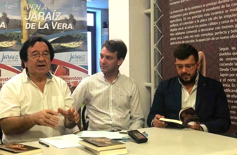Serradilla, Núñez y Rey el pasado verano en Jaraíz, en la presentación de otro libro.