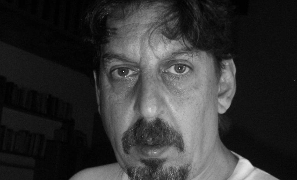 Autoretrato de César Martín.