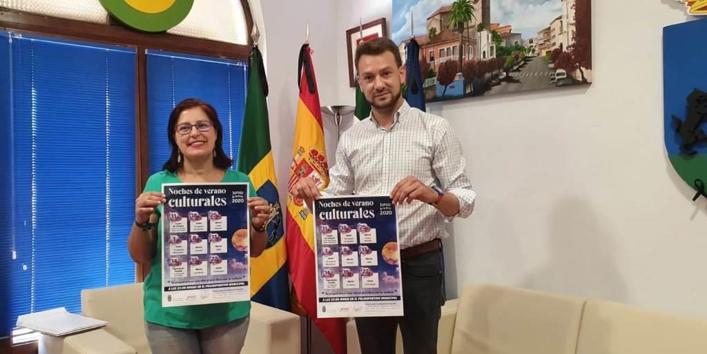 La concejala de Cultura y el alcalde presentan la programación cultural de verano.