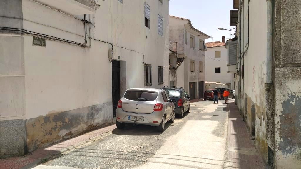 Calle Badajoz, una de las que se va a pavimentar. 