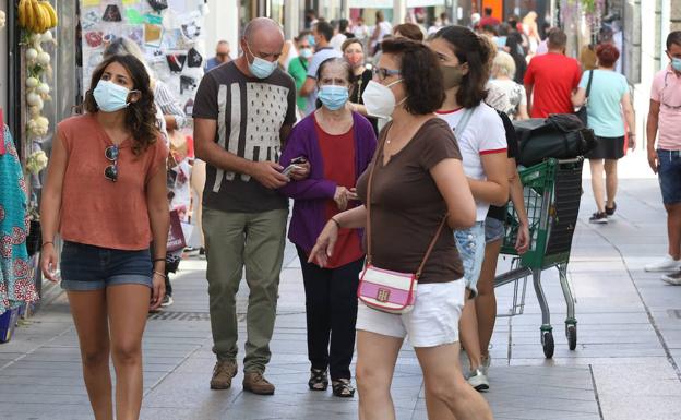 Limitar la movilidad, uso de mascarilla, distancia de seguridad y lavado de manos, recomendaciones de las autoridades para detener el coronavirus.