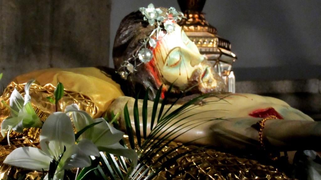 Cristo yacente, que se puede contemplar en la iglesisa de San Miguel. 