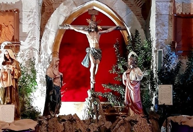 Uno de los pasaje de la Pasión que se pueden contemplar en la iglesia de Santa María. 