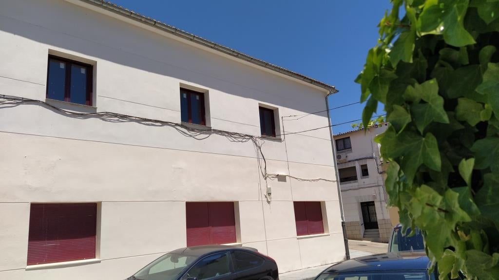 Traseras del inmueble cuya planta superior se va a arreglar. 