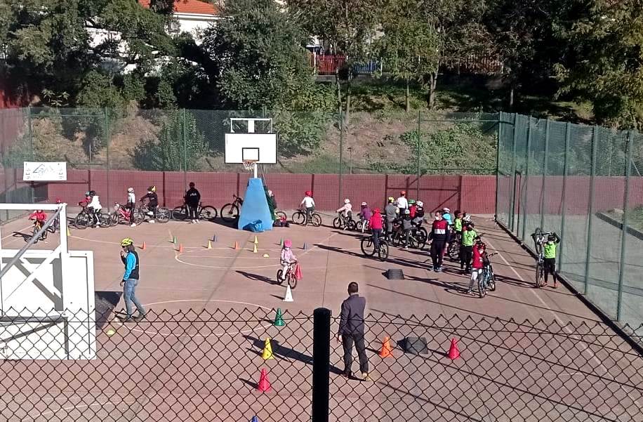 El colegio Ejido celebra una jornada de exhibiciones deportivas