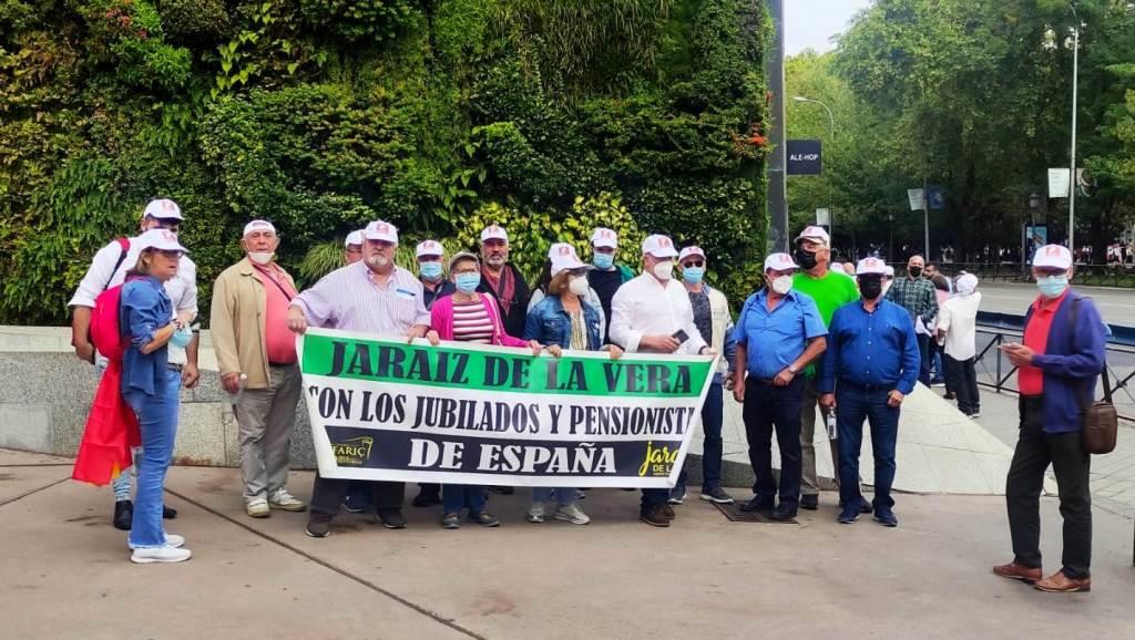 Representantes de la asociación en la manifestación celebrada en Madrid en defensa del sistema público de pensiones.