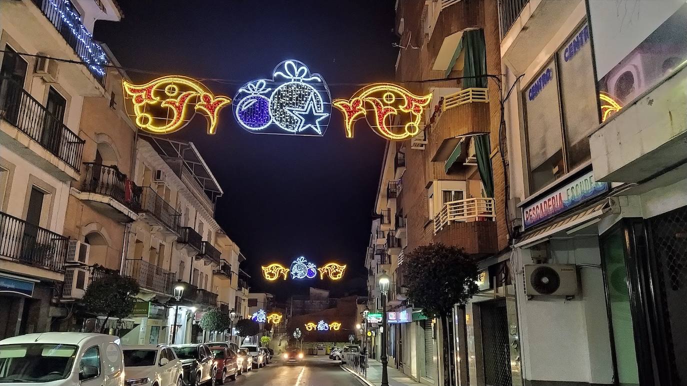 Ya luce la iluminación de Navidad