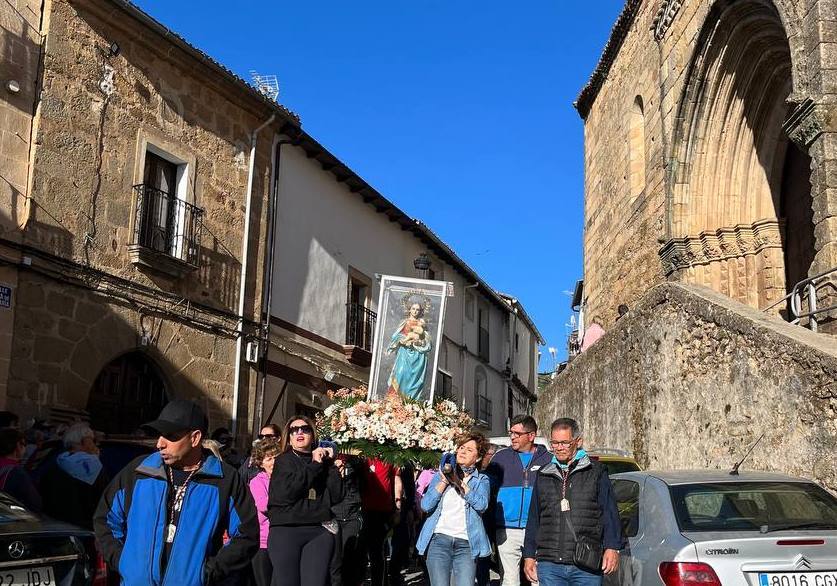 Los jaraiceños disfrutan hoy de la romería de la Patrona